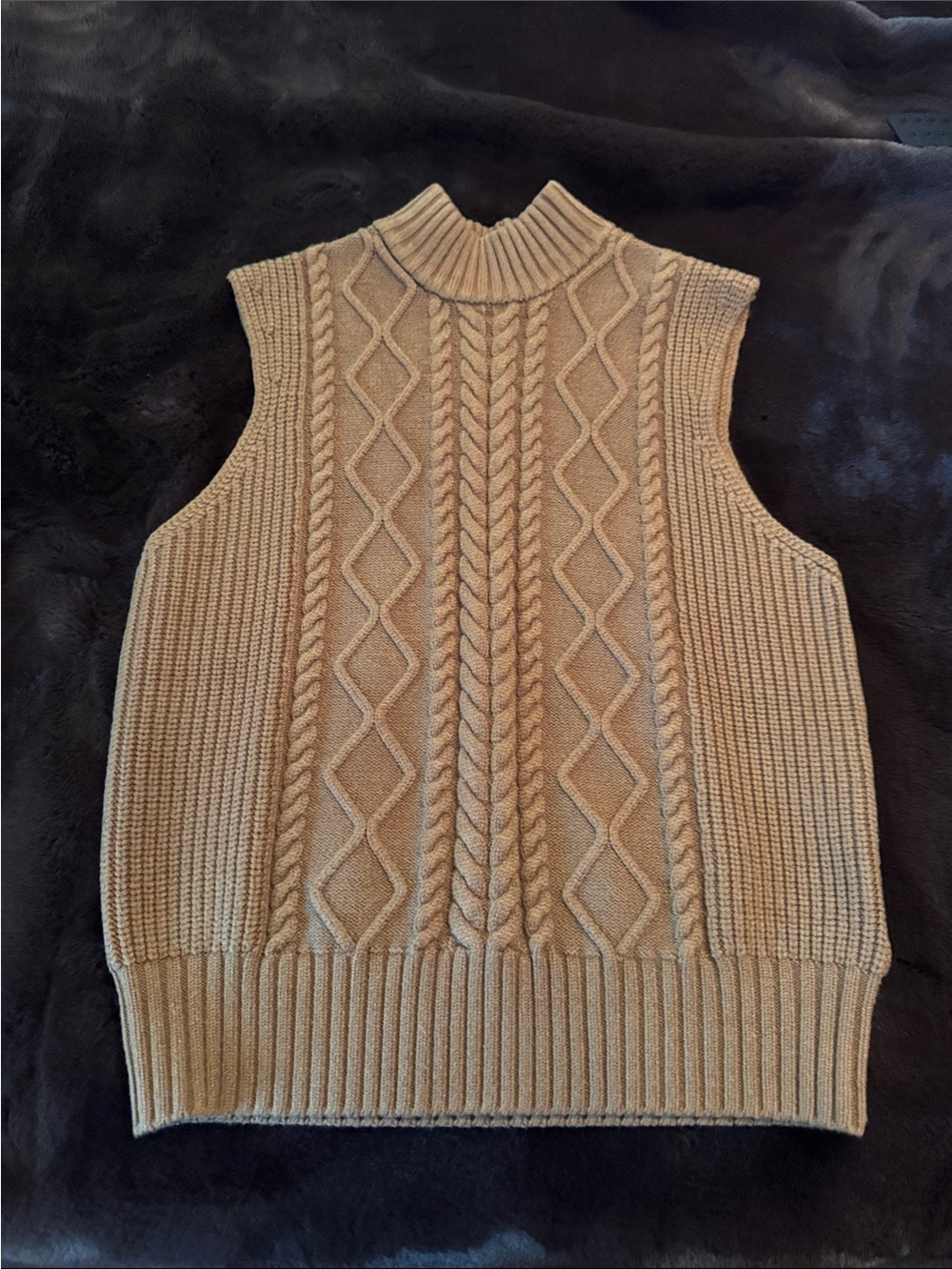 Varley Beige Cable-Knit Turtleneck Vest